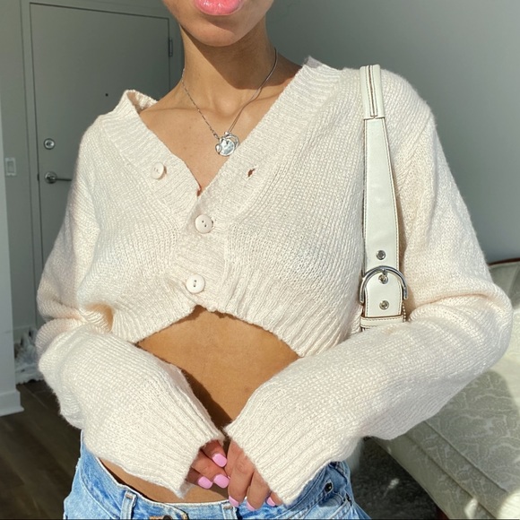 Nasty Gal Sweaters - 🌸NASTYGAL🌸 Crop Knit Cardi